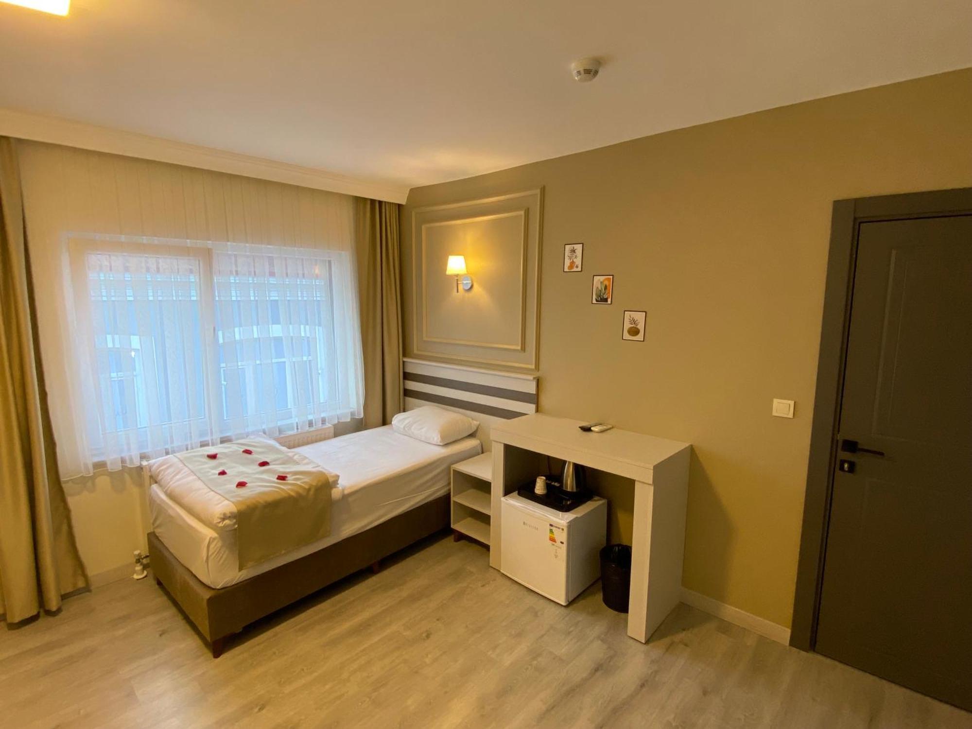 Hotel Grandaura Edirne Esterno foto